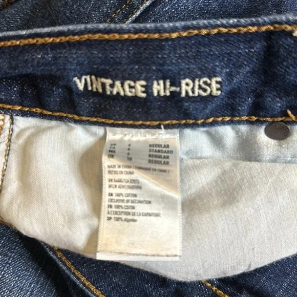 American Eagle Vintage Hi-Rise Jeans - Picture 4 of 4